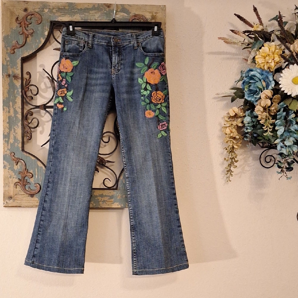Wide-Leg Jeans with Orange & Pink Floral Embroidery. NWOT Size 4P